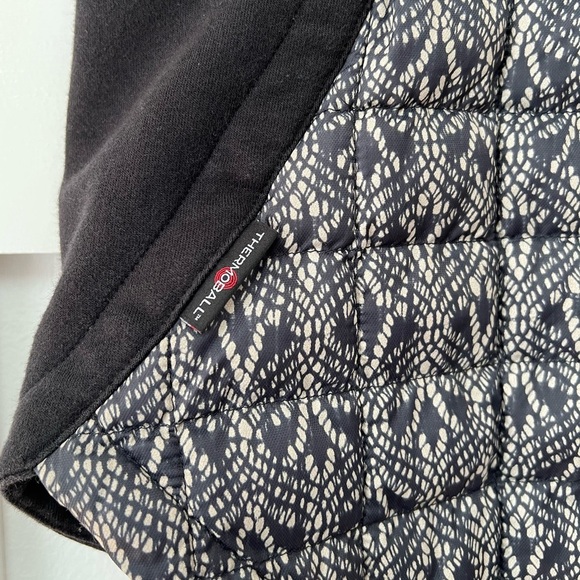 The North Face Women’s Thermoball Vest in Tan and Black Lace Print - Picture 6 of 7